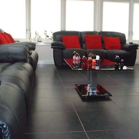 Lindhome Guest House Aberdeen Dış mekan fotoğraf
