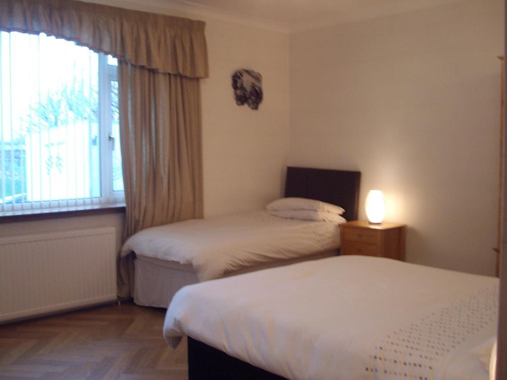 Lindhome Guest House Aberdeen Oda fotoğraf