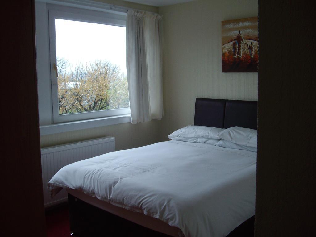 Lindhome Guest House Aberdeen Oda fotoğraf