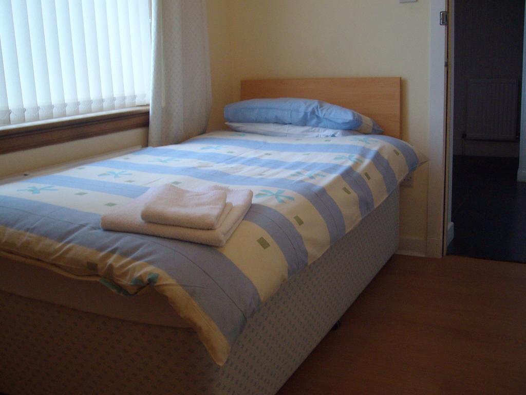 Lindhome Guest House Aberdeen Oda fotoğraf