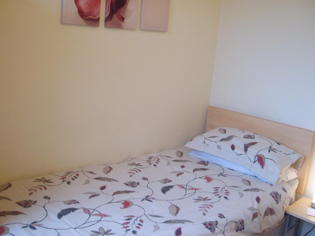 Lindhome Guest House Aberdeen Oda fotoğraf