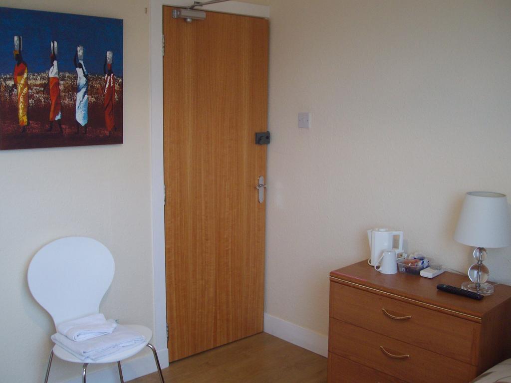 Lindhome Guest House Aberdeen Oda fotoğraf